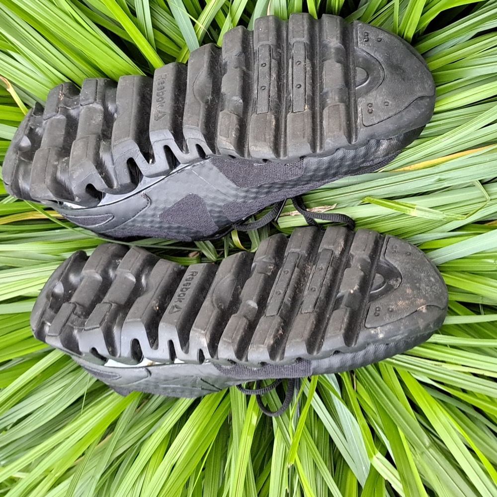 Reebok Zigtech Zig Evolution Black Running Shoes … - image 4